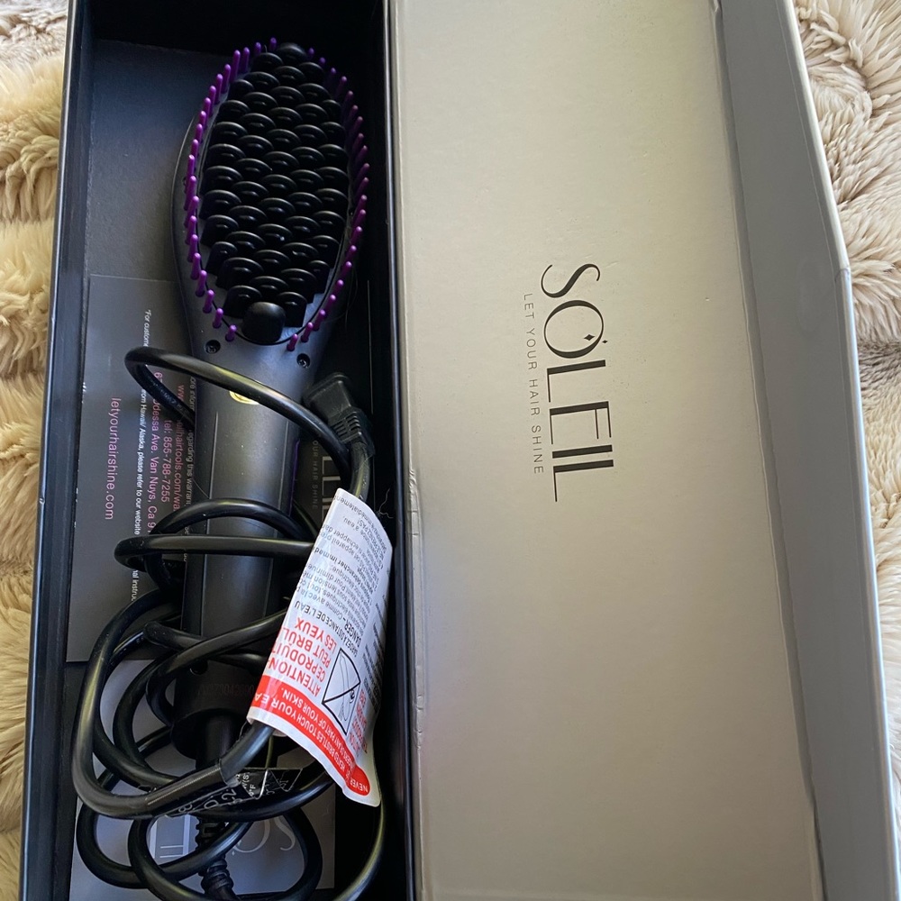 Like NIB Soleil Heat Brush 2.0 sold out everywhere! Blk